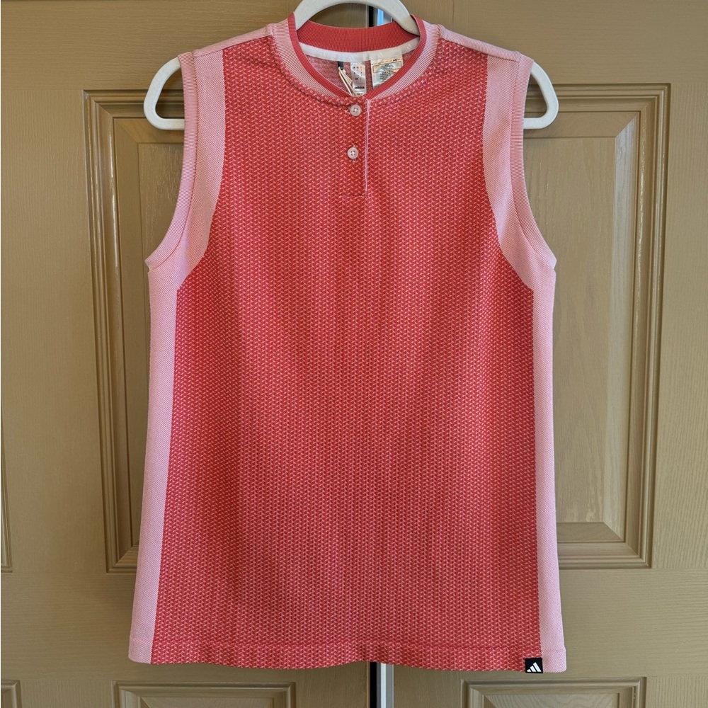 NWT! GOLF TOP!!